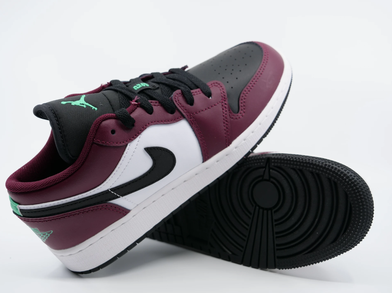 Jordan 1 Low Beetroot/ Roma Green