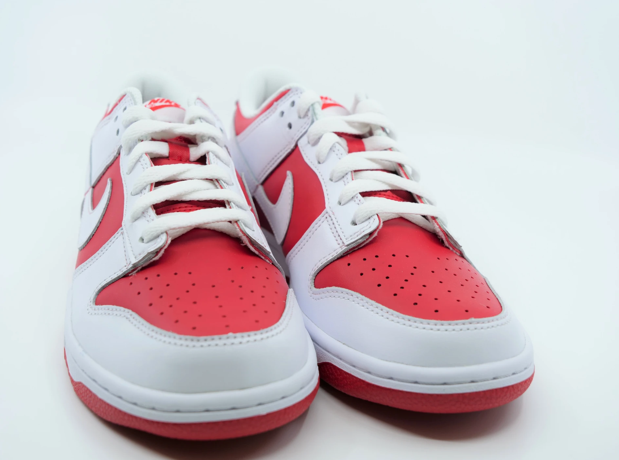 Nike Dunk Low Championship University Red