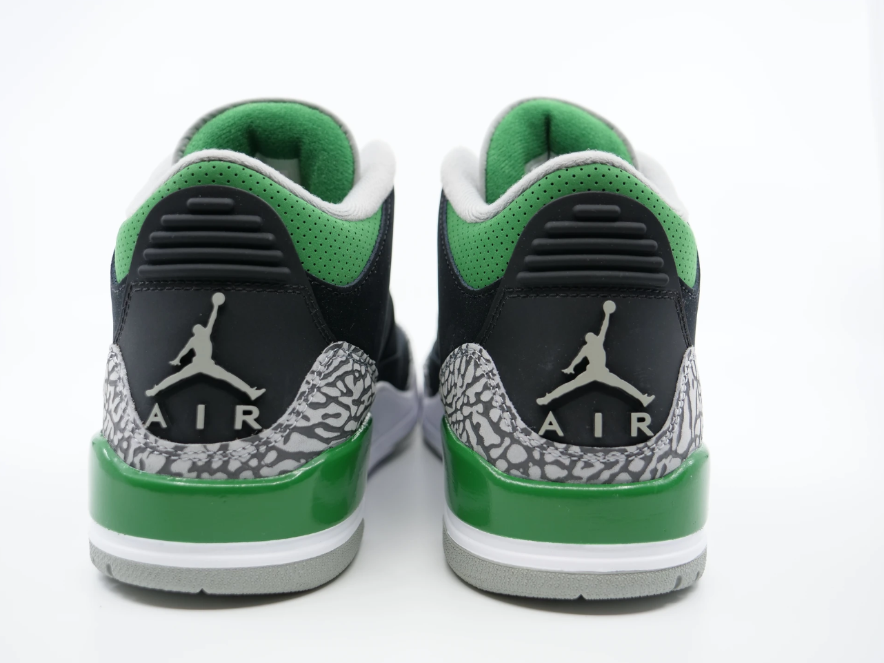 Jordan 3 Pine Green