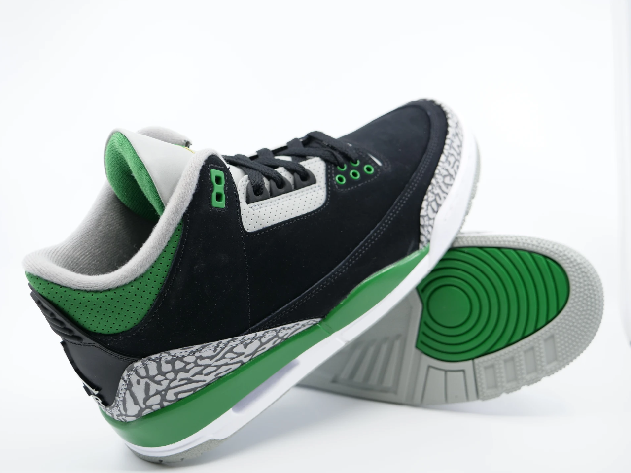 Jordan 3 Pine Green