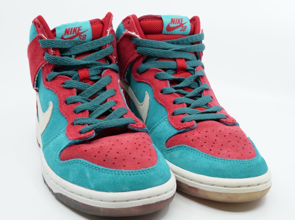 Nike SB Dunk High Bloody Gums 2009