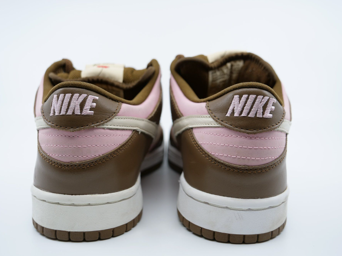 Nike SB Dunk Low Stussy Cherry