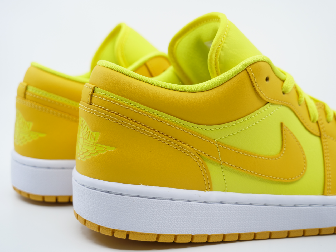 Jordan 1 Low Yellow Strike