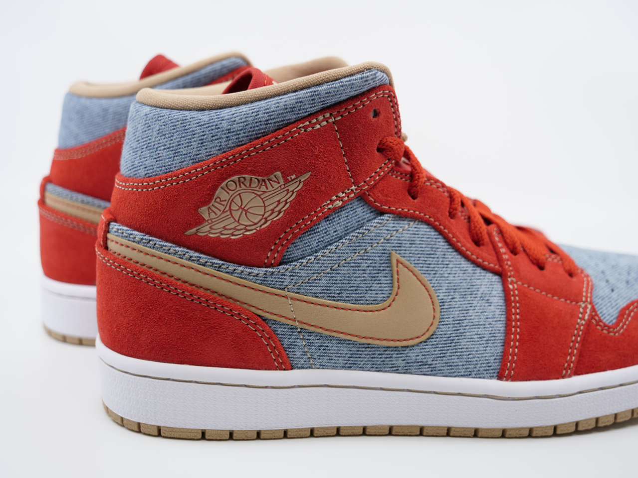 Jordan 1 Mid Denim Red